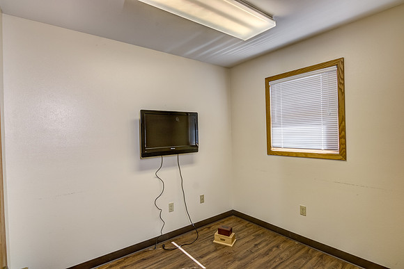 03 - main floor-09