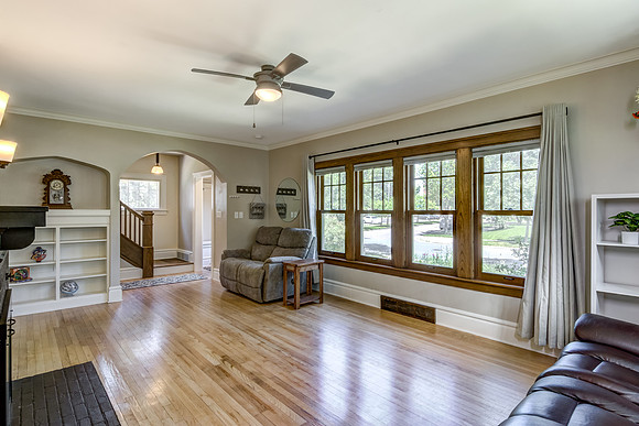 02 - Living Room-3