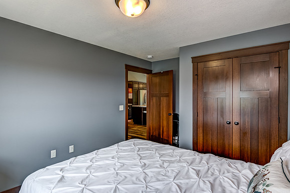 10 - Main Level Bedroom - 1-2