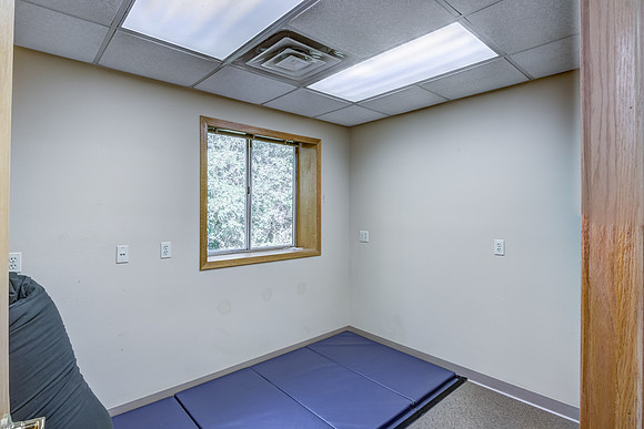 03 - main floor-26