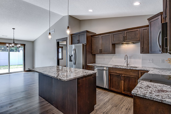 03 - Kitchen-1