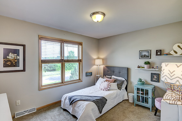 11 - Upper Level Bedroom - 2-1