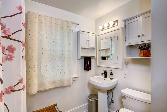 12b - Bathroom-2