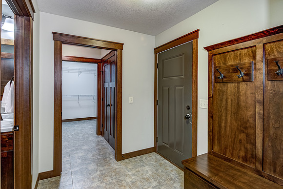 16A - Interior-2