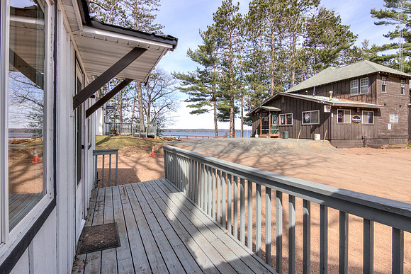 cabin 2 - 03 - IMG_3202_3_4
