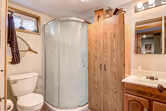 12b - Bathroom-3