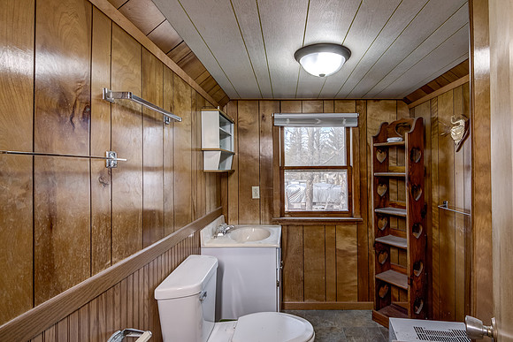 12b - Bathroom-4