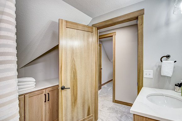 12b - Bathroom-4