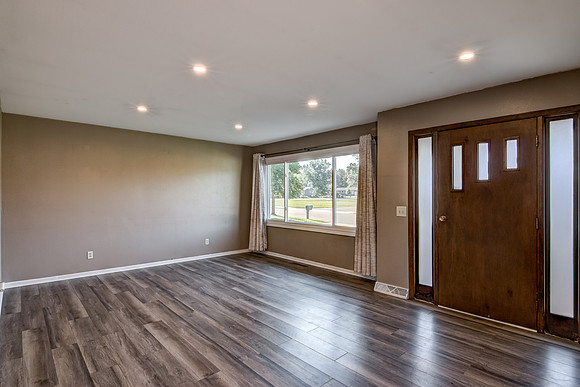 02 - Living Room-1