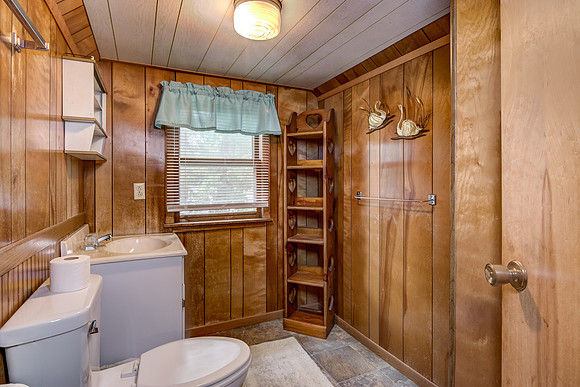 12b - Bathroom-3