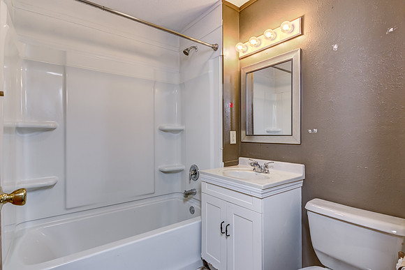 12b - Bathroom-2