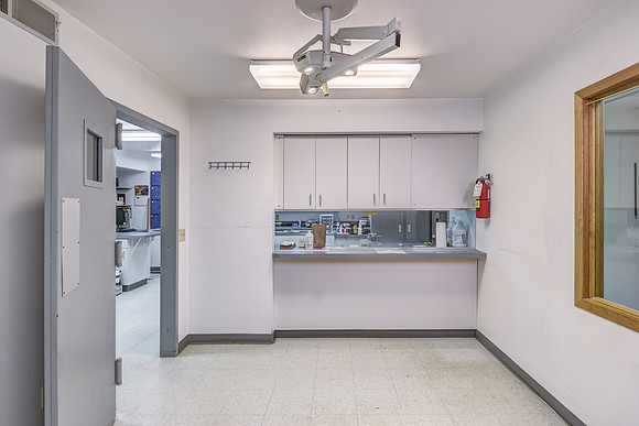03 - main floor-14