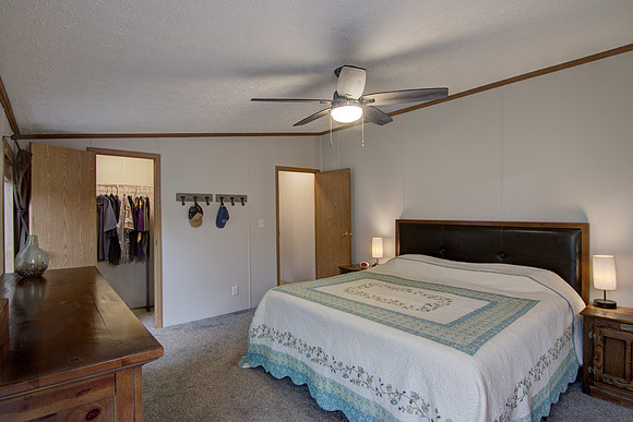 06 - Primary Bedroom-2