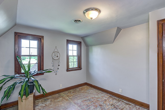 11 - Upper Level Bedroom - 3-1