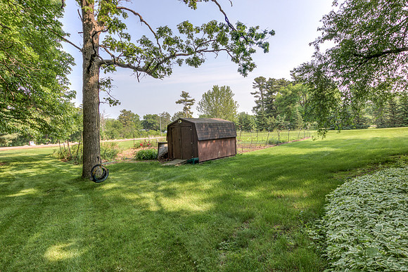 18 - Outbuilding-2