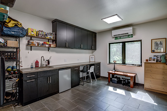 16c - mudroom-1
