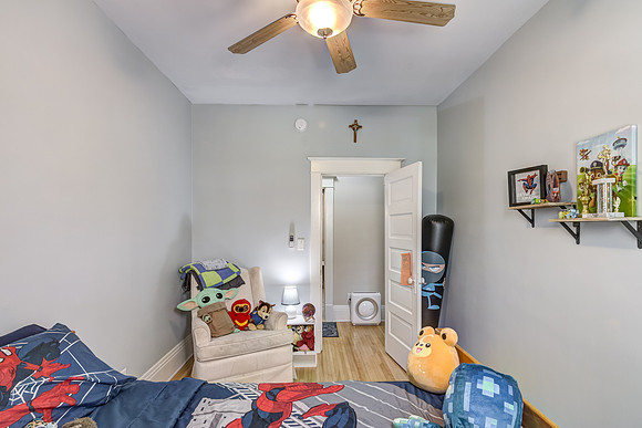 11 - Upper Level Bedroom - 3-2