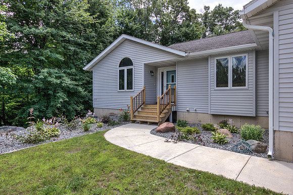 20 - Exterior-1