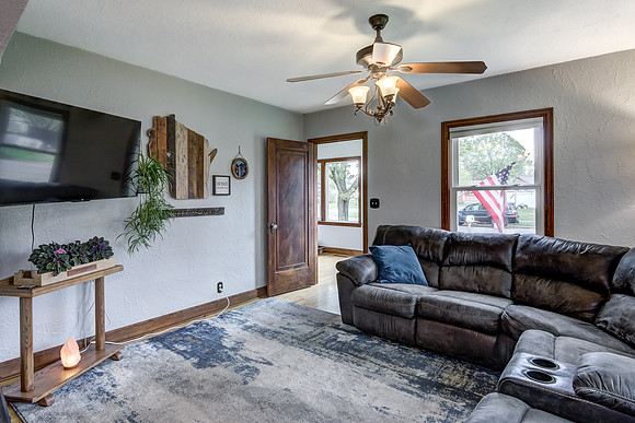 02 - Living Room-1