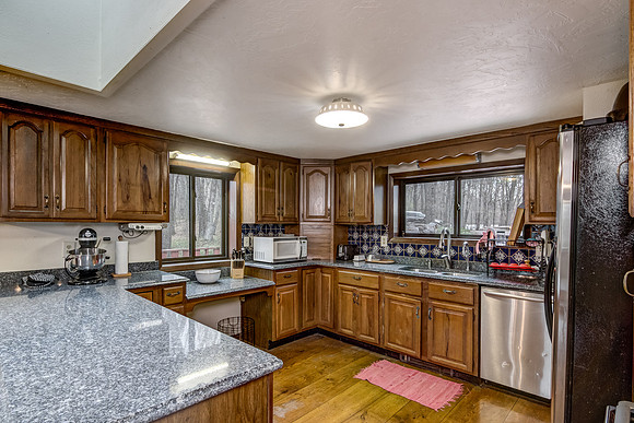 03 - Kitchen-10