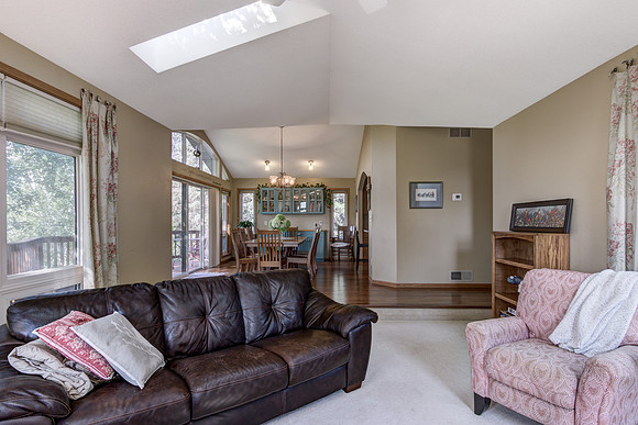 02 - Living Room-3