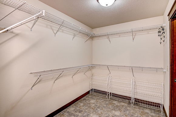 07 - Primary Bathroom-4