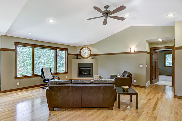 02 - Living Room-1