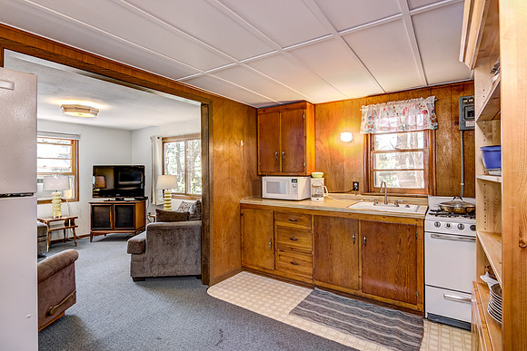 03 - Kitchen-1