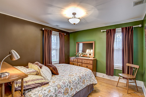 11 - Upper Level Bedroom - 3-1
