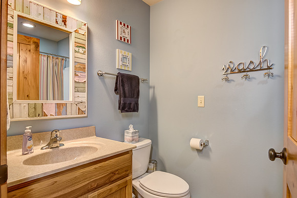 12b - Bathroom-1