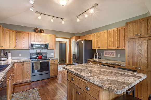 03 - Kitchen-1