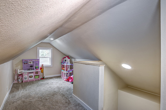 11F - Upper Space-3