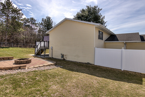 20 - Exterior-3