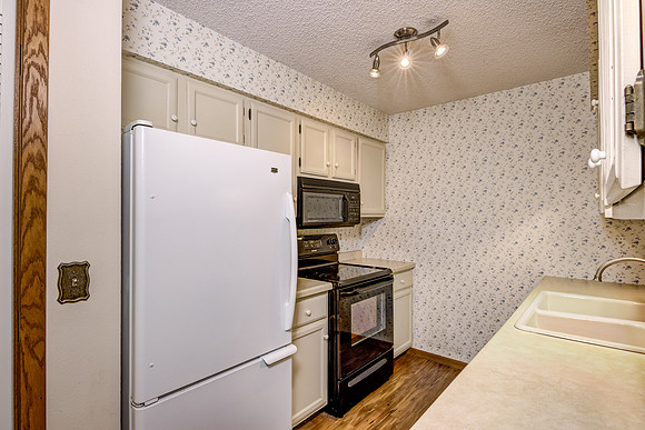 03 - Kitchen-2