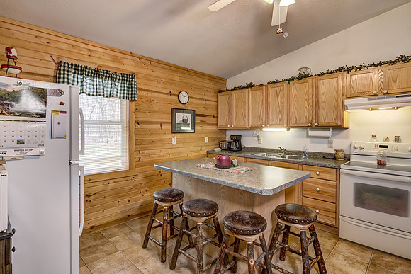 03 - Kitchen-1