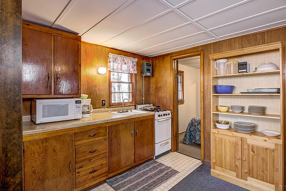 03 - Kitchen-2