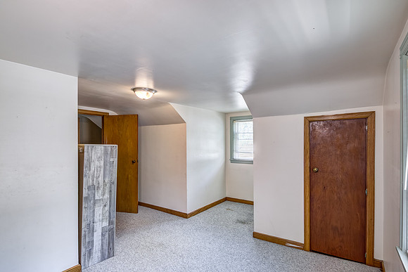 11 - Upper Level Bedroom - 2-2