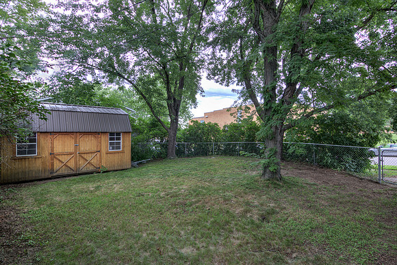 19 - Backyard-4