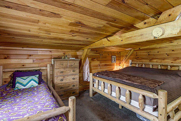 11 - Upper Level Bedroom - 1-3