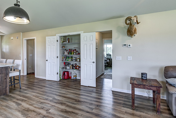 02 - Living Room-5-Edit