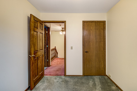 11 - Upper Level Bedroom - 3-2