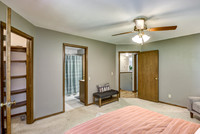 06 - Primary Bedroom-2