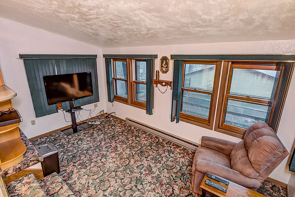 05 - Family Room-1
