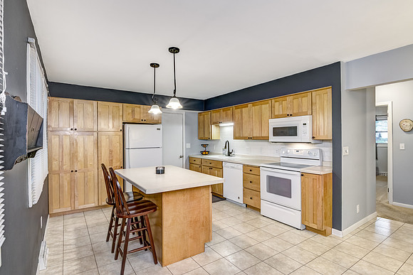 03 - Kitchen-2