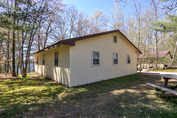 20 - Exterior-3