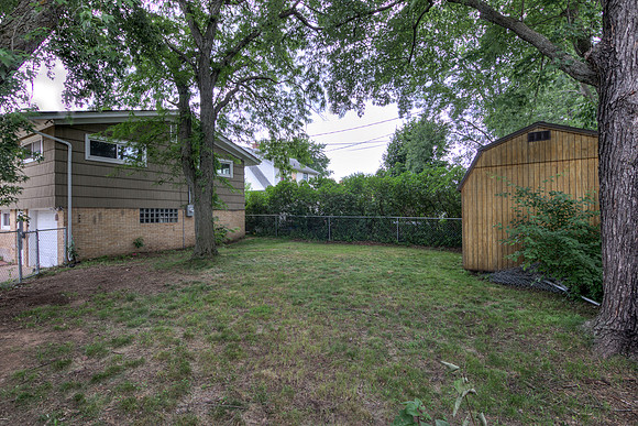 19 - Backyard-2