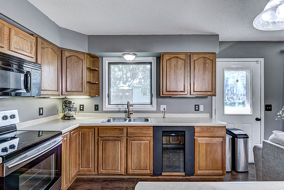 03 - Kitchen-3-Edit