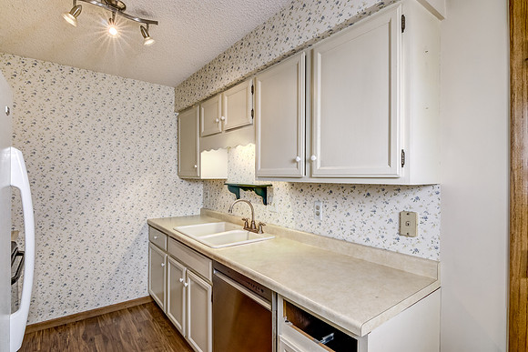 03 - Kitchen-3