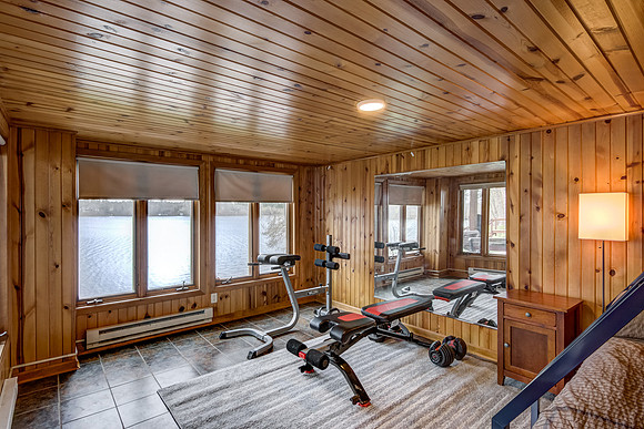 05 - Family Room-1