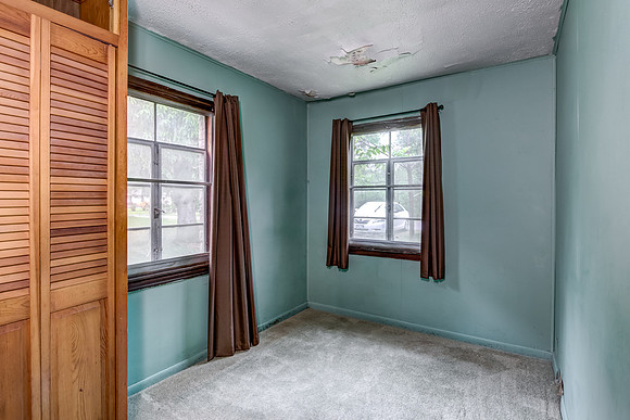 10 - Main Level Bedroom - 1-1